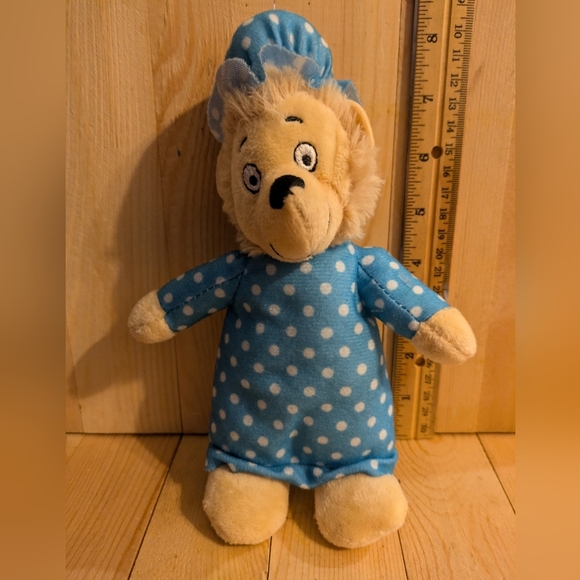 Berenstain Bears Gund Blue and Cream Stuffed Animal Bear 2023 - Picture 1 of 5